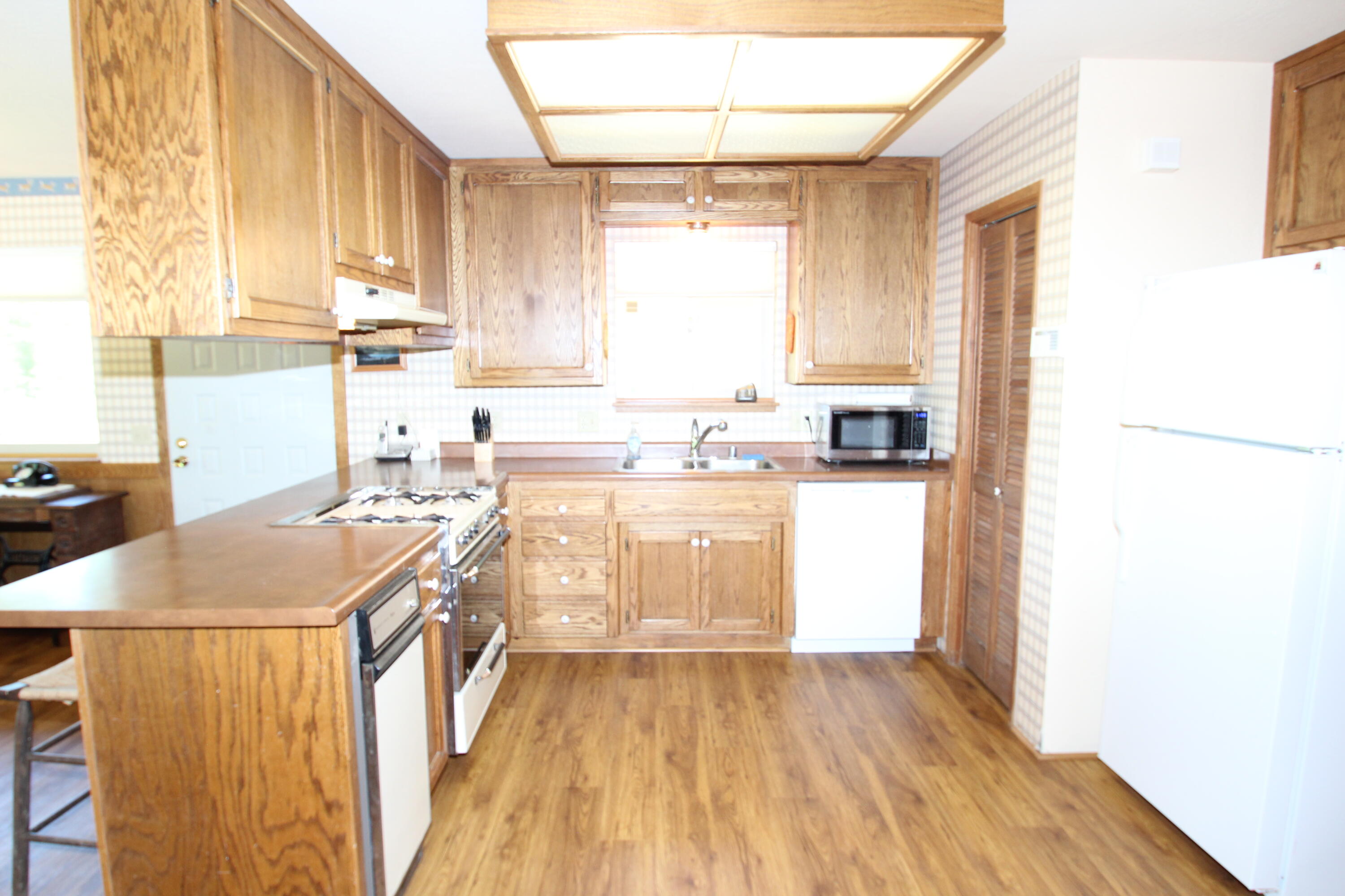 2101 Nelson Drive Springville, CA 93265 - Photo 3 of 59