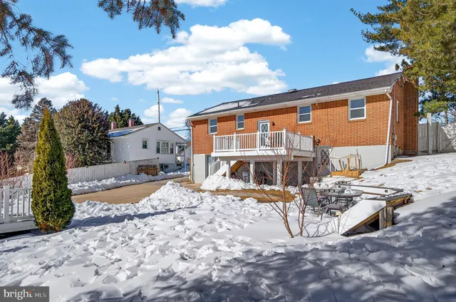 $379,900 | 3505 East Joppa Road, Parkville, MD 21234