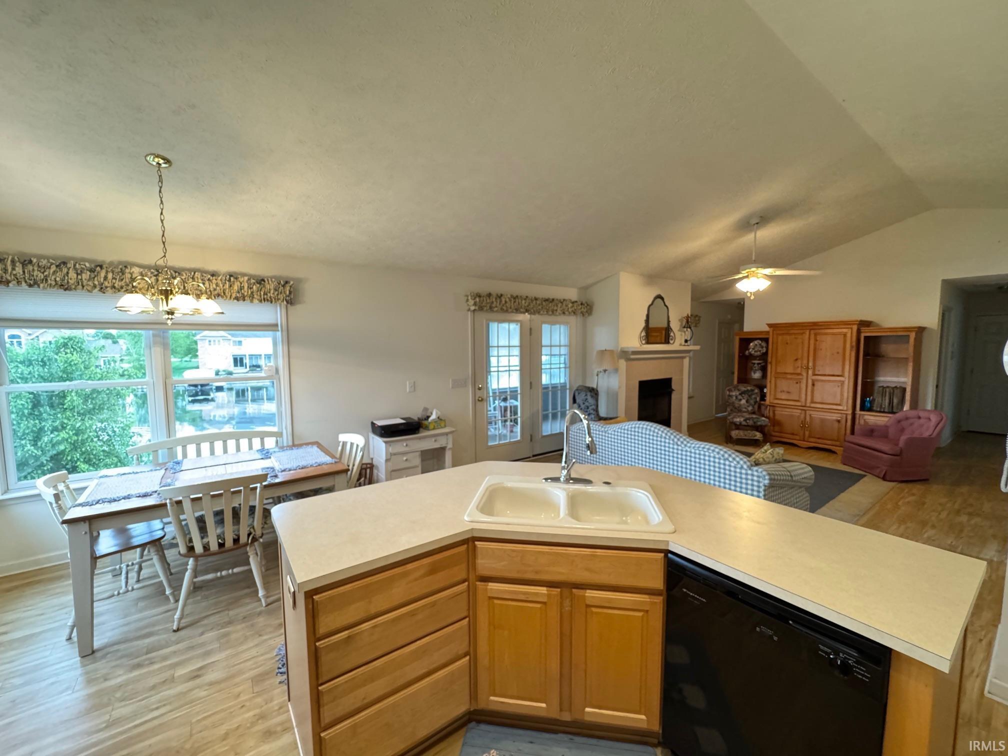 1728 Colonial Drive Rochester, IN 46975 - Photo 4 of 28