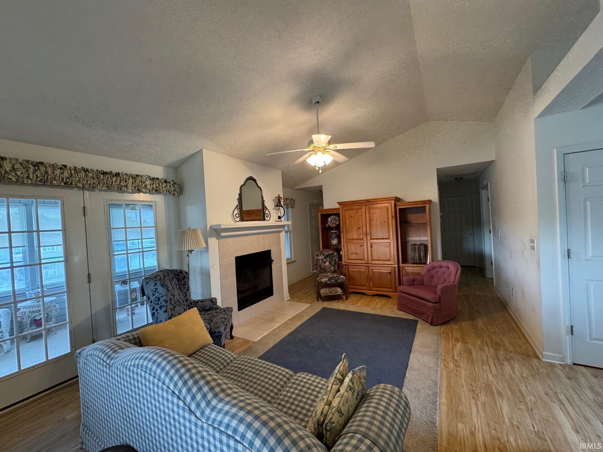 1728 Colonial Drive Rochester, IN 46975 - Photo 5 of 28
