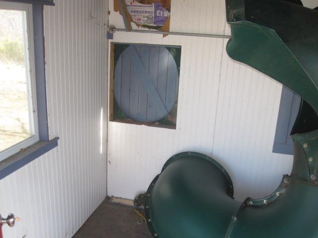 2150 Harris Street Gainesville, TX 76240 - Photo 16 of 20 a view of entryway