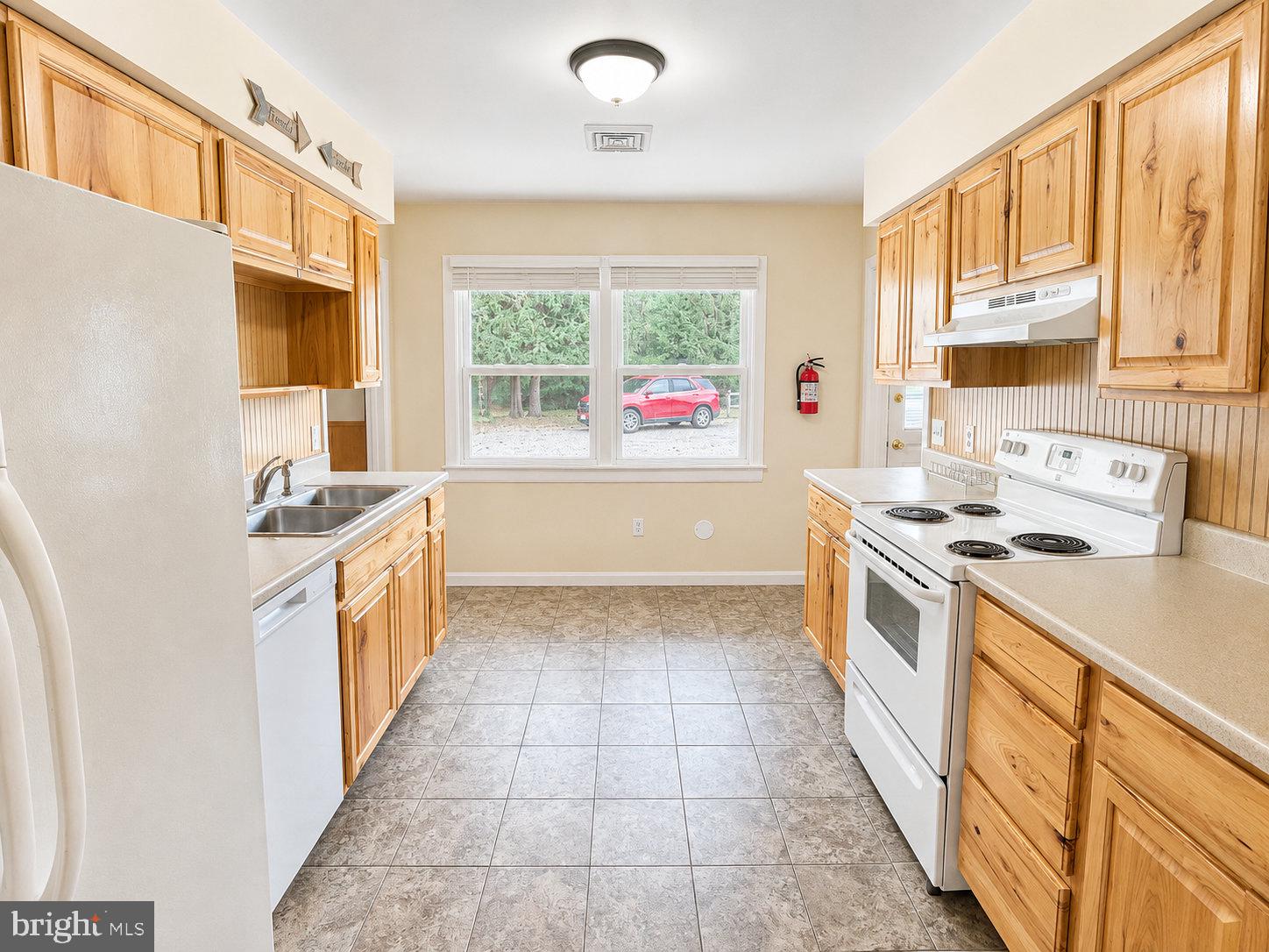 99 Old Halfway Road Barnegat, NJ 08005 - Photo 6 of 15 Bright and inviting kitchen space.