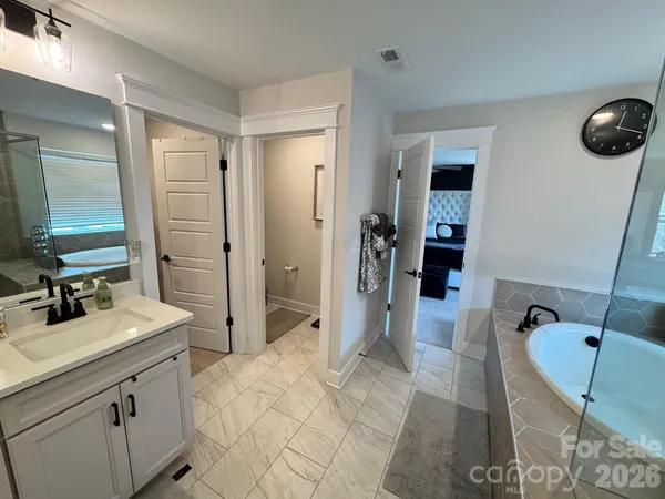 $799,900 | 13231 Fiore Place, Huntersville, NC 28078