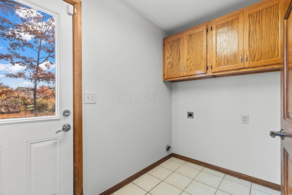 546 Clotts Road Columbus, OH 43230 - Photo 7 of 41 Utility Space