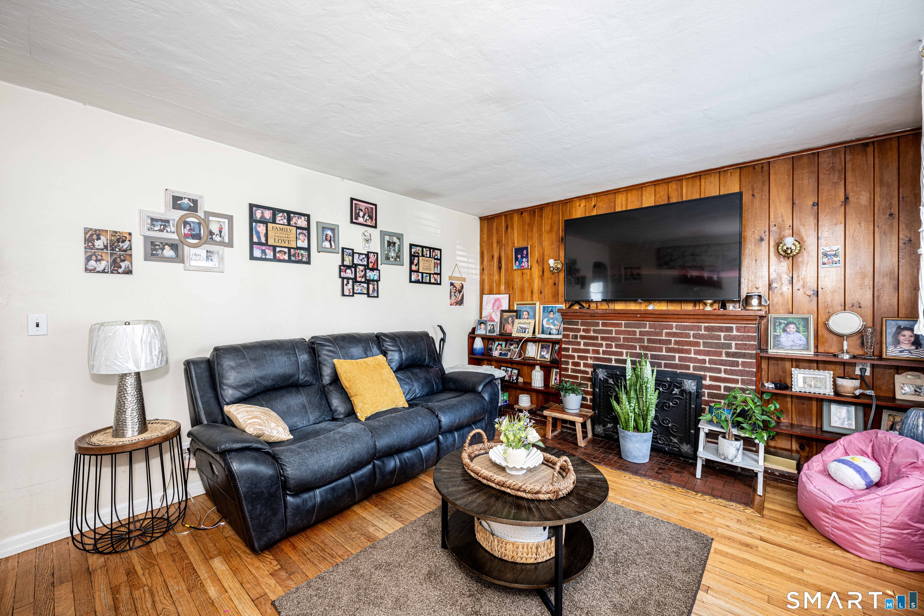 121 4th Street Hamden, CT 06514 - Photo 8 of 28