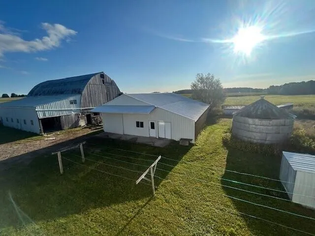 $317,900 | 22132 70th Avenue, Marion, MI 49665