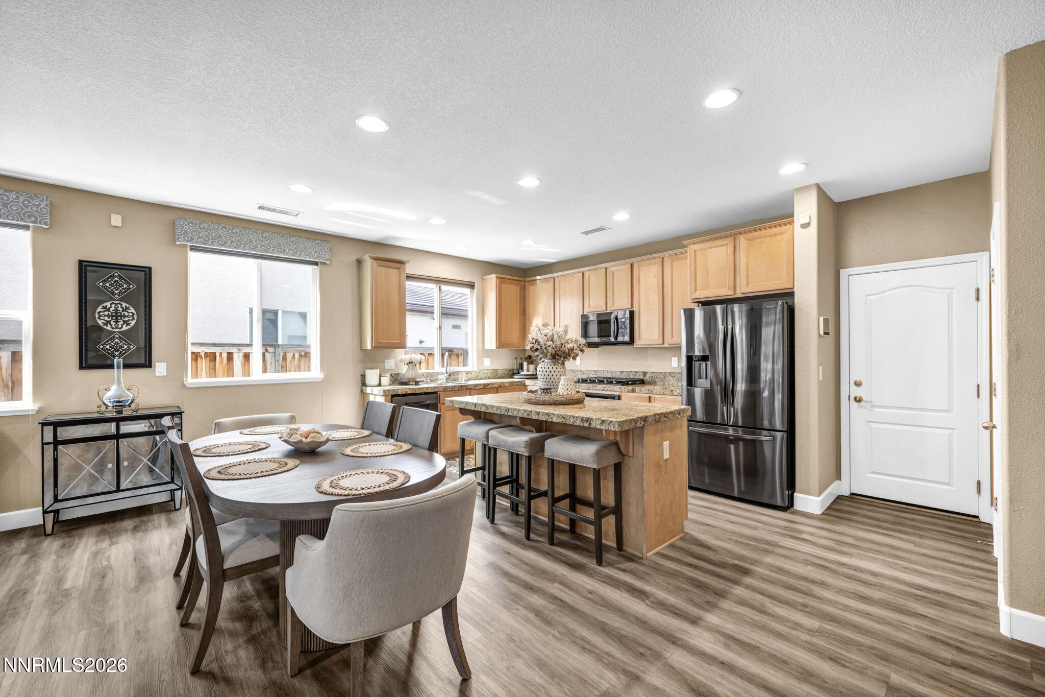 490 Luciana Drive Reno, NV 89521 - Photo 14 of 43 40-web-or-mls-490-luciana-dr