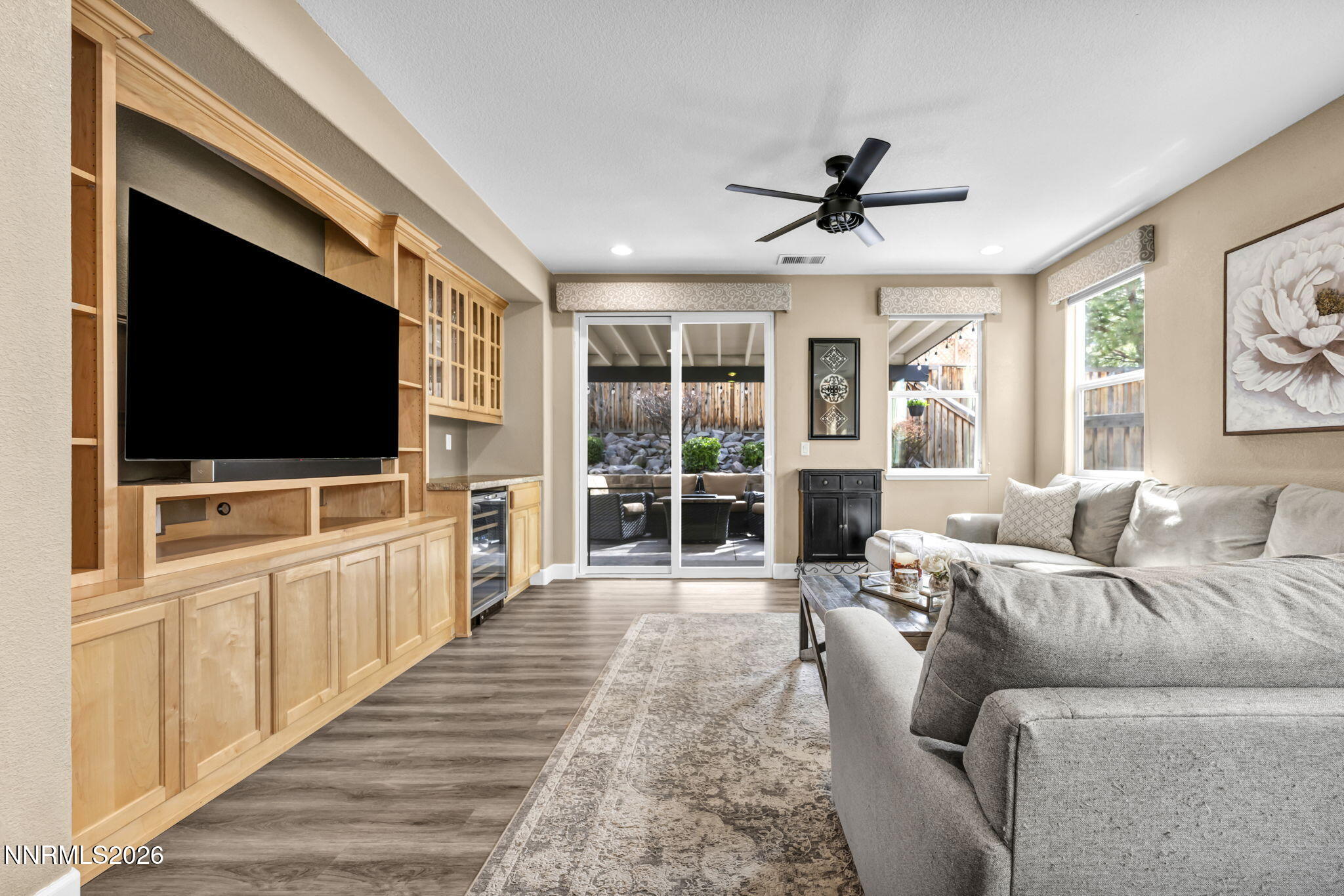 490 Luciana Drive Reno, NV 89521 - Photo 7 of 43 38-web-or-mls-490-luciana-dr