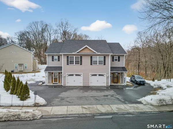 $385,000 | 112 Woodruff Avenue, Unit B, Watertown, CT 06795