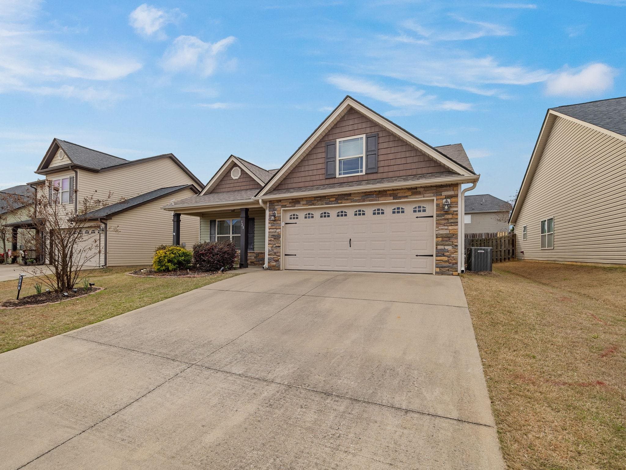 728 Cerons Street Moore, SC 29369 - Photo 2 of 31
