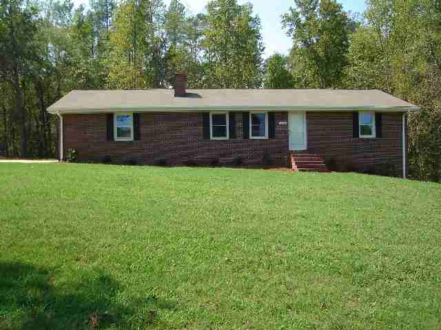 1221 Moorehead Place Pendleton, SC 29670 - Photo 1 of 9