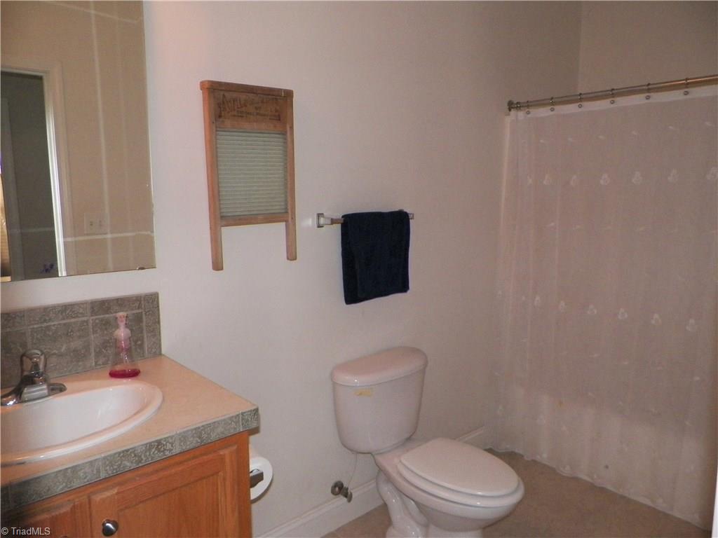 575 Lake Leonard Road Lexington, NC 27295 - Photo 12 of 20 Gallery Image 12
