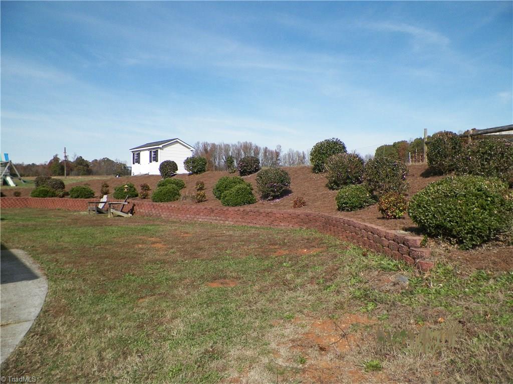 575 Lake Leonard Road Lexington, NC 27295 - Photo 19 of 20 Gallery Image 19