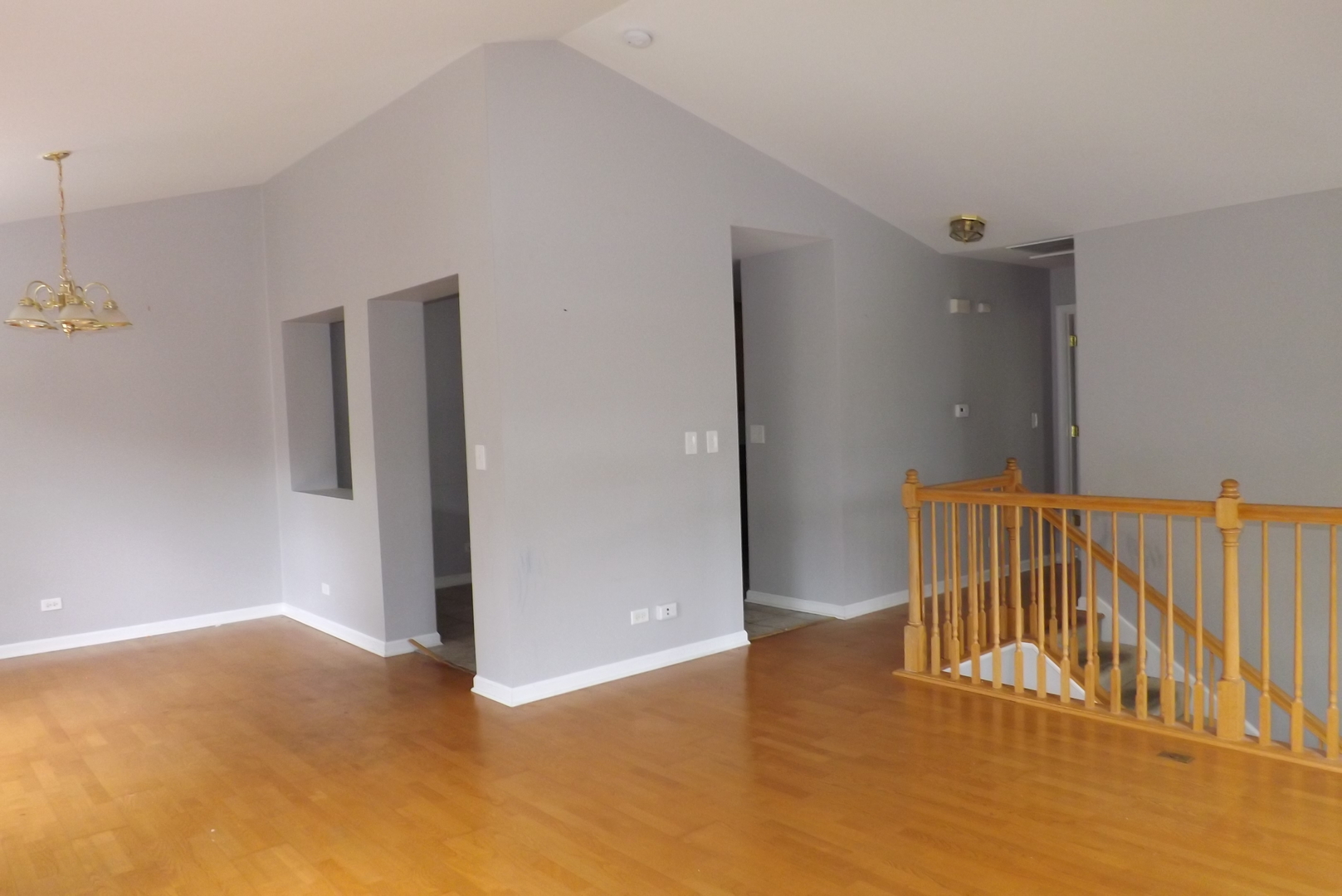 1237 Georgetown Way Vernon Hills, IL 60061 - Photo 5 of 16 a view of an empty room