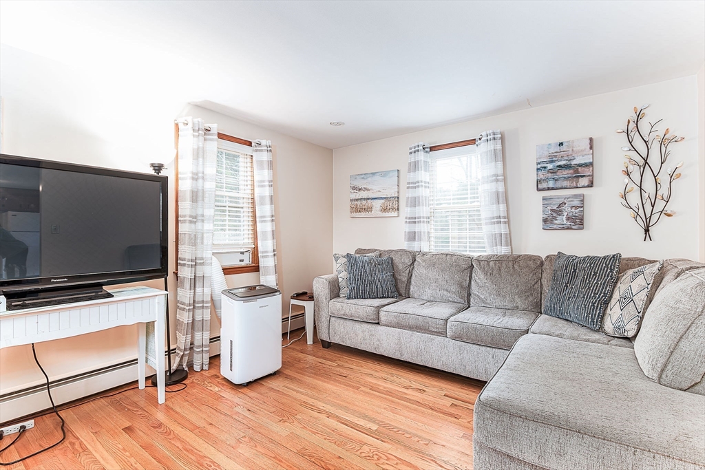 36 Cynthia Road Seekonk, MA 02771 - Photo 17 of 41