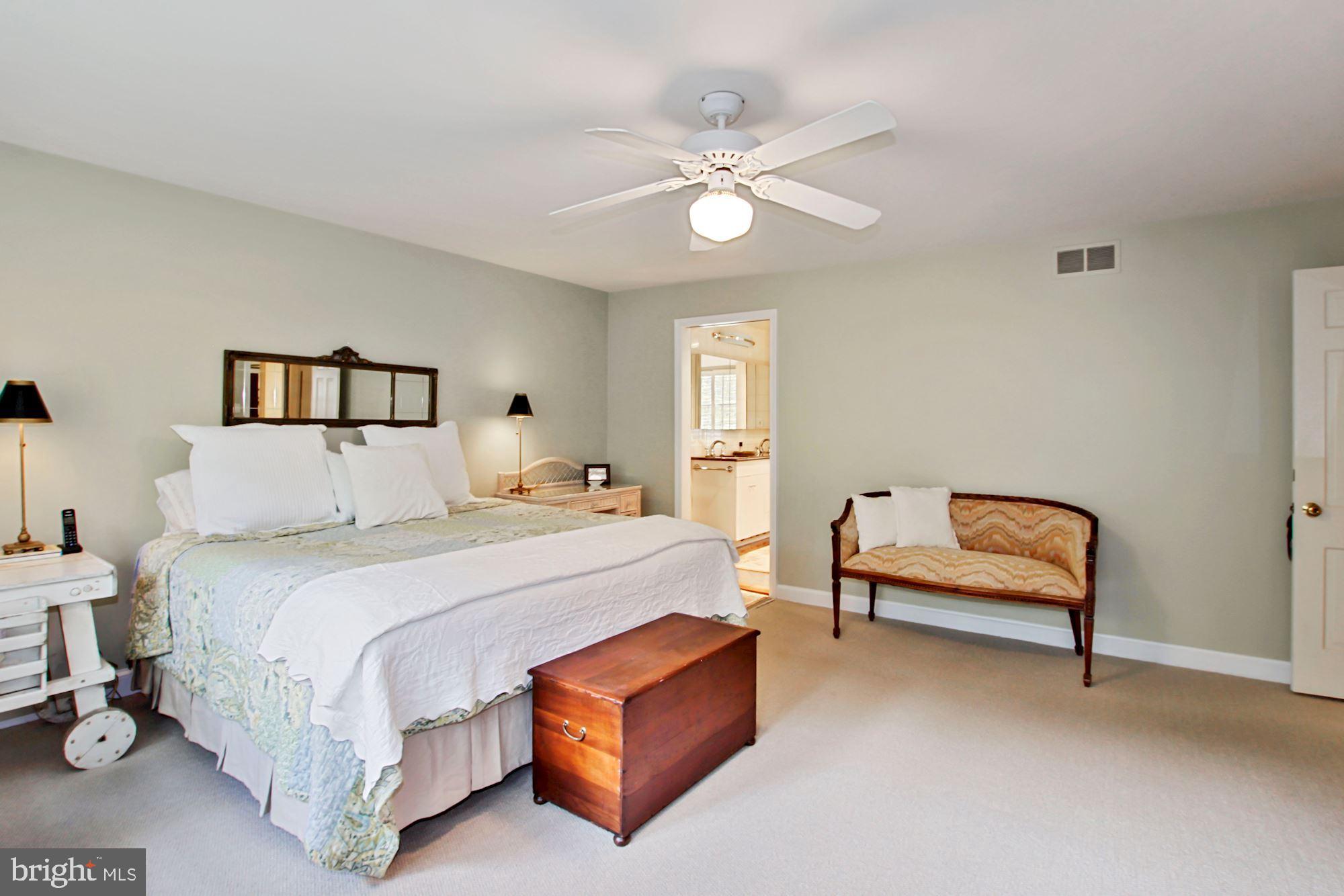 9409 Brooke Drive Bethesda, MD 20817 - Photo 24 of 47 Owner's suite