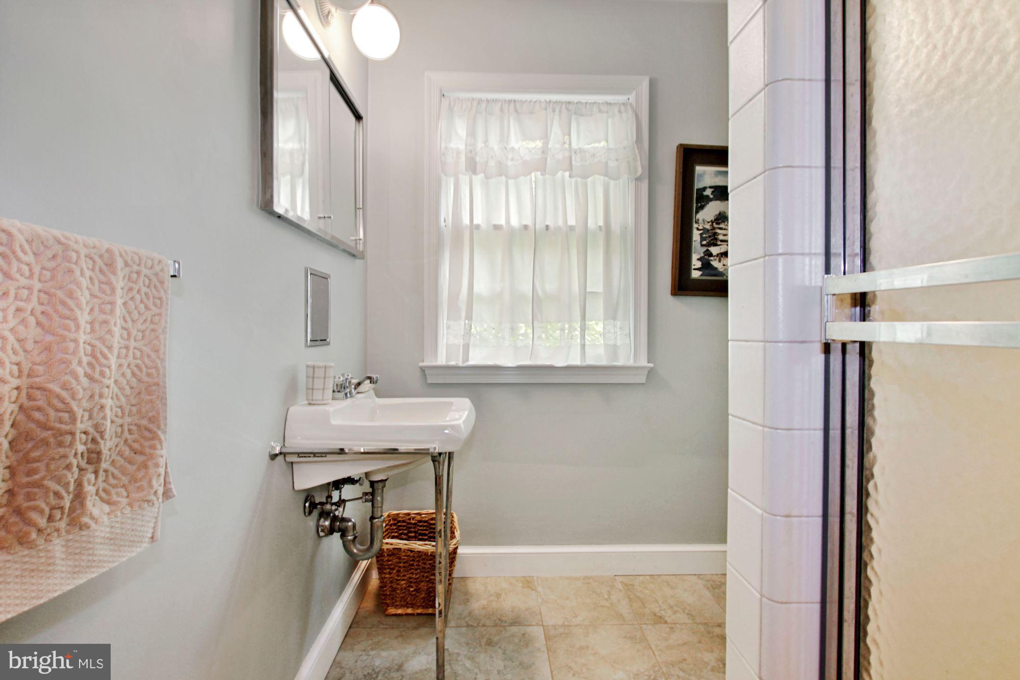 9409 Brooke Drive Bethesda, MD 20817 - Photo 40 of 47 Lower level full bathroom (#3)