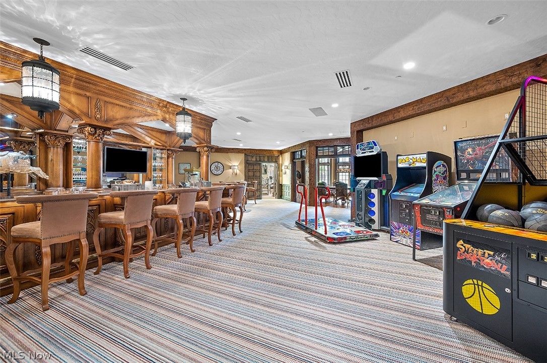14398 County Line Road Chagrin Falls, OH 44022 - Photo 28 of 35 club room