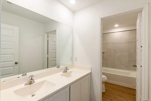 $285,000 | 2512 Ayers Drive, Seguin, TX 78155