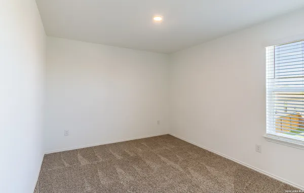 $285,000 | 2512 Ayers Drive, Seguin, TX 78155