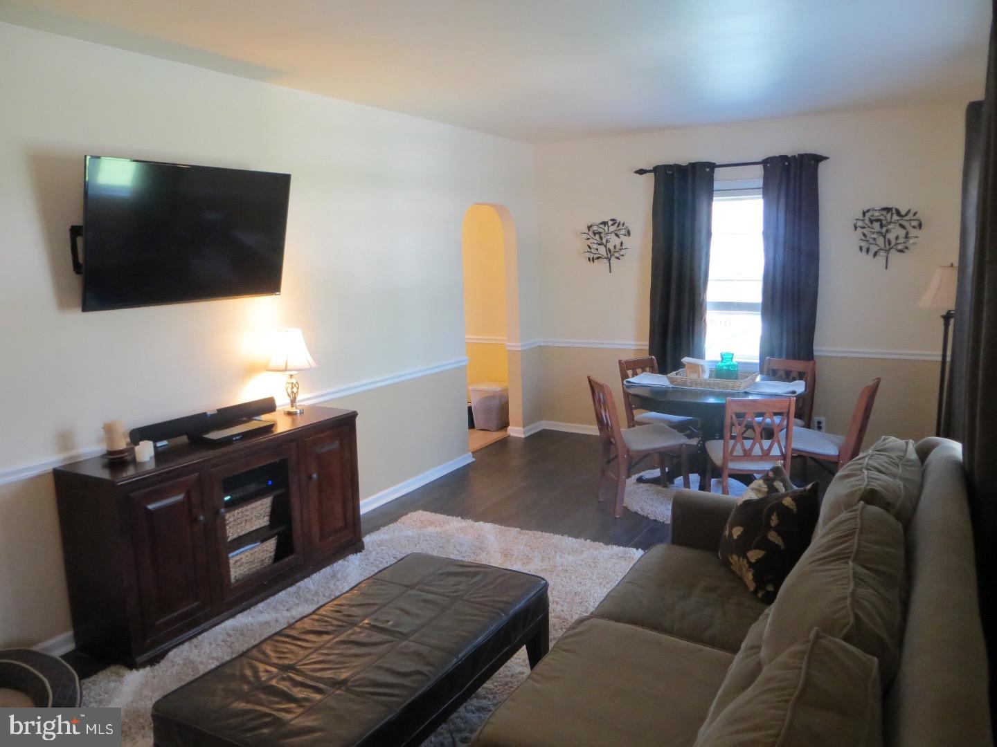 25 Davis Avenue Clementon, NJ 08021 - Photo 3 of 17