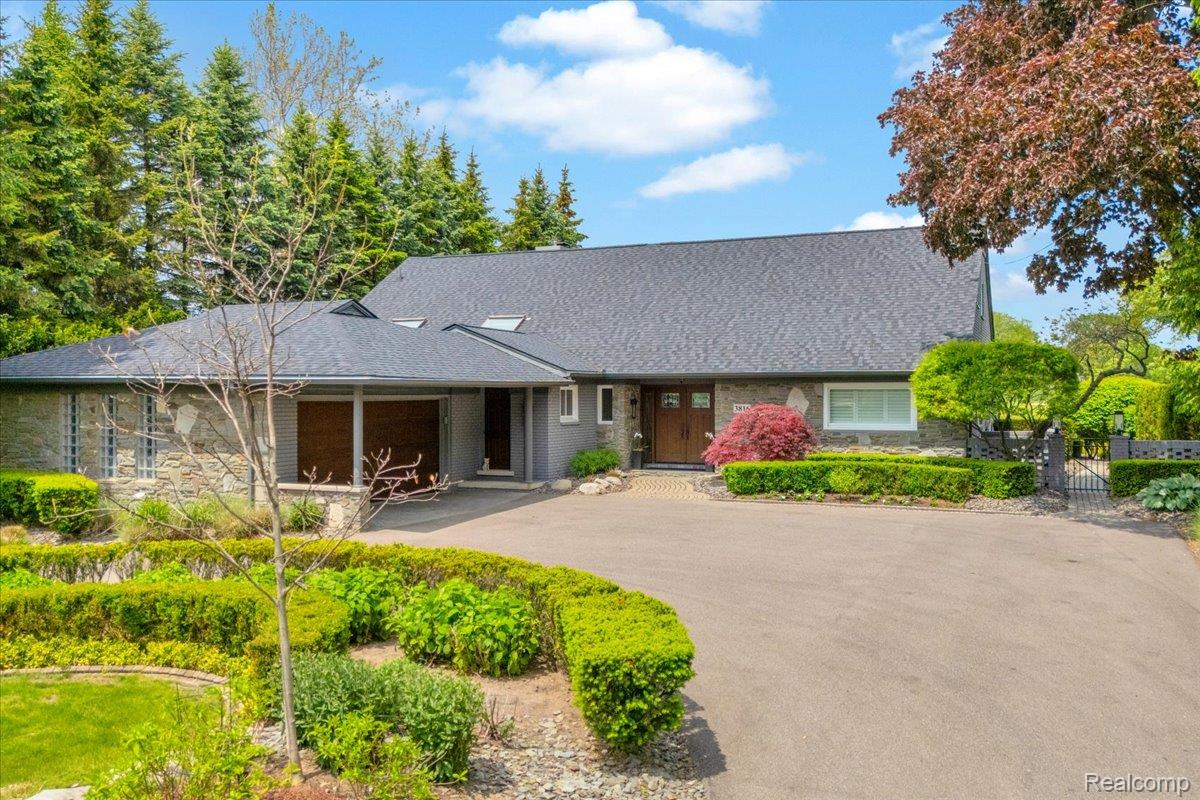 3816 West Maple Road Bloomfield Hills, MI 48301 - Photo 1 of 78 3816 W Maple.jpg