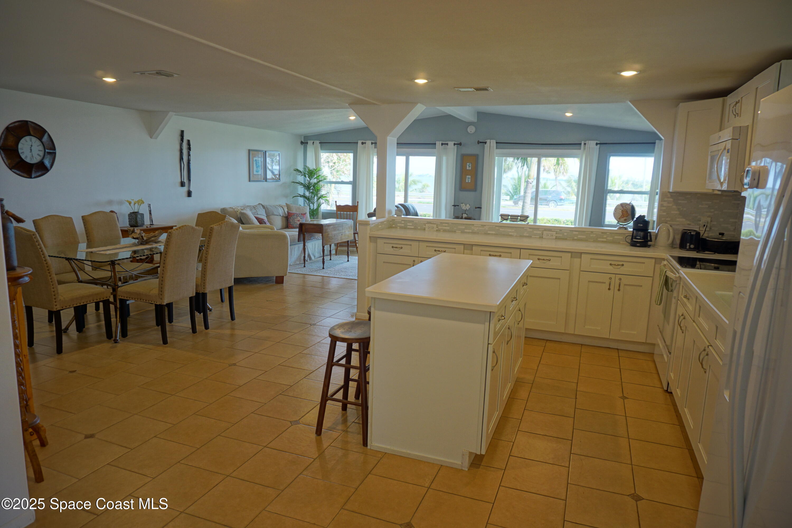 7535 Agawam Road Sebastian, FL 32976 - Photo 4 of 44 DSC09083