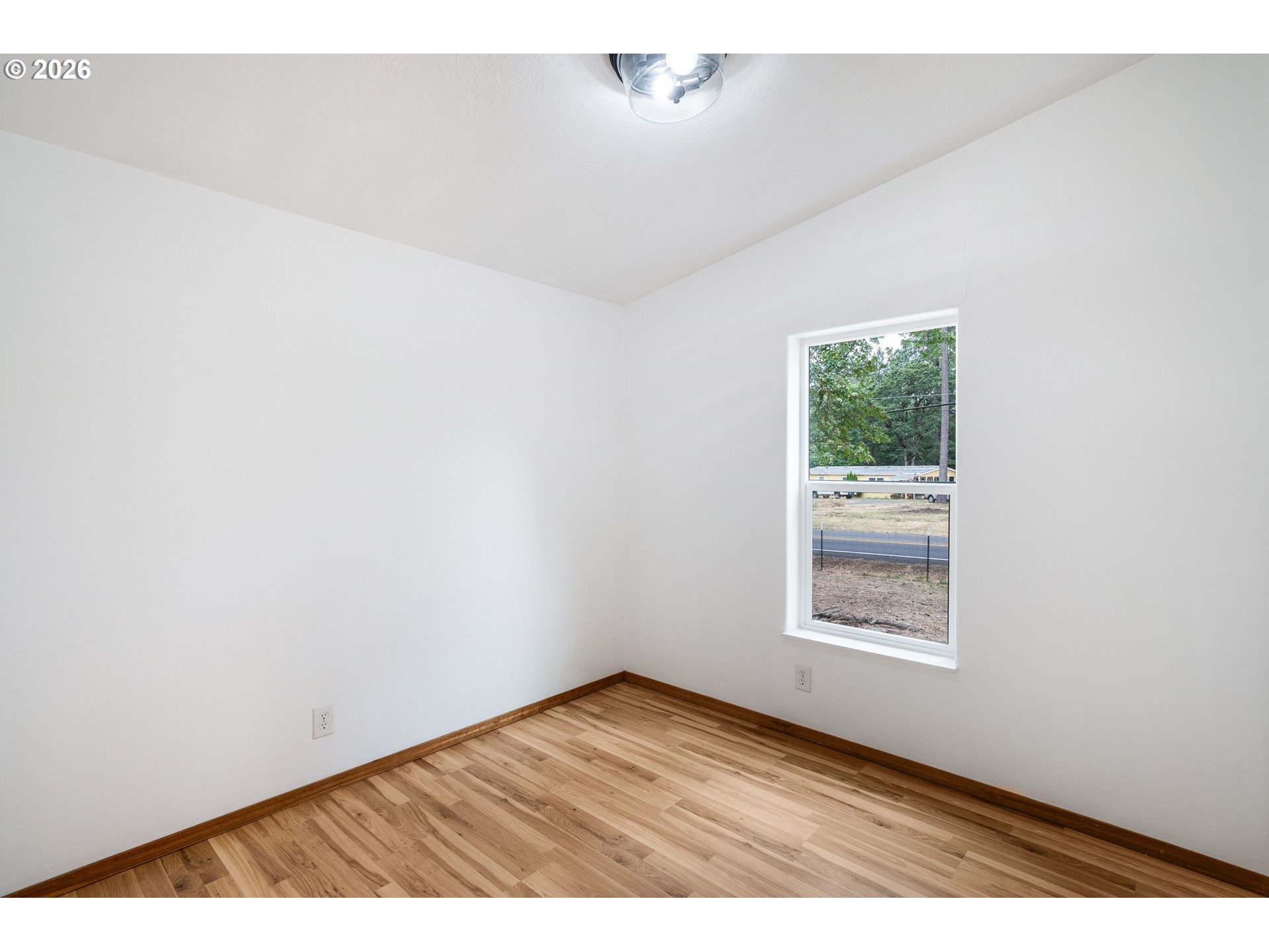 88247 Ellmaker Road Veneta, OR 97487 - Photo 35 of 44 Bedroom