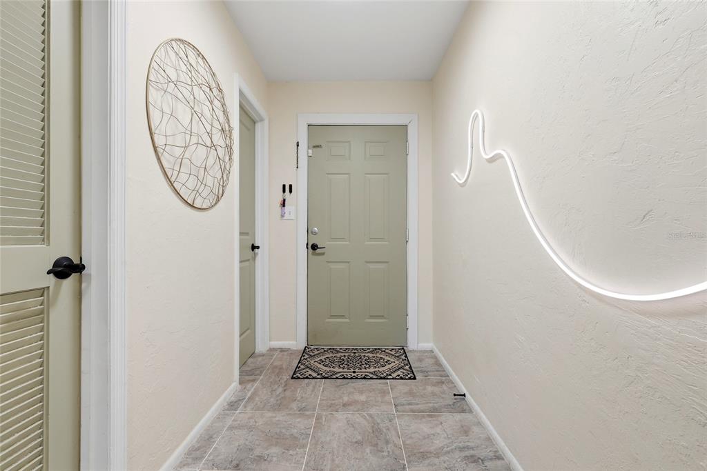507 Northwest 39th Road, Unit 301 Gainesville, FL 32607 - Photo 10 of 34