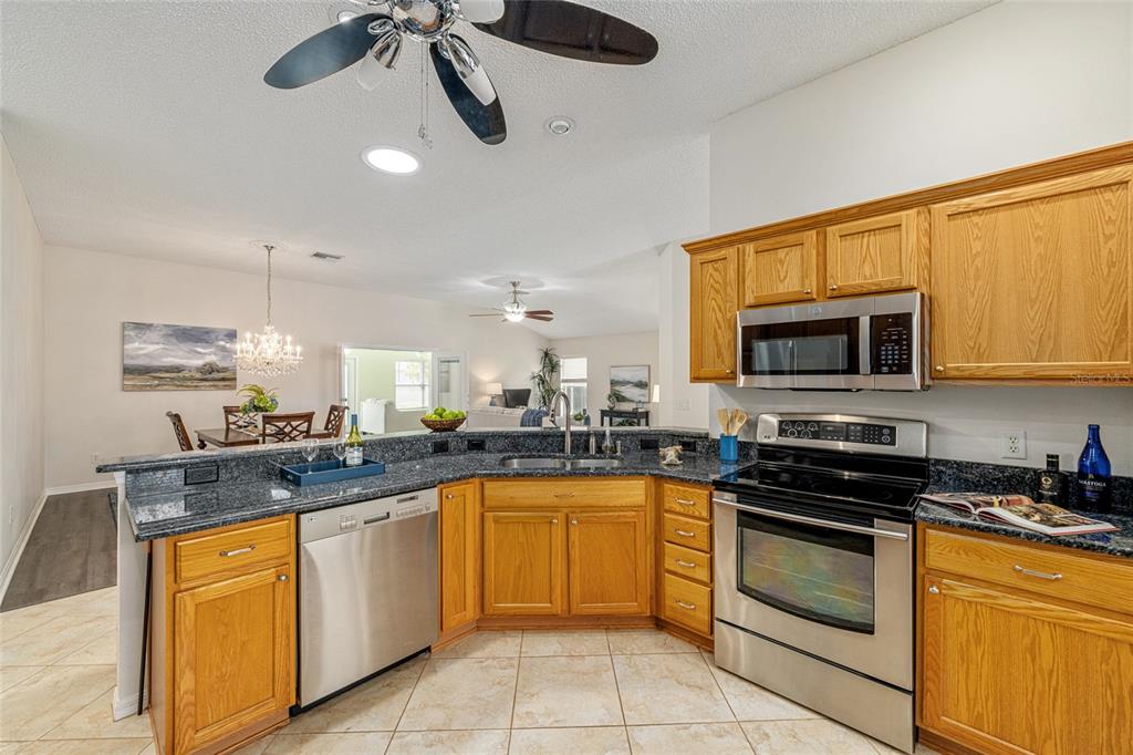 17984 Southeast 89th Rothway Court The Villages, FL 32162 - Photo 17 of 39