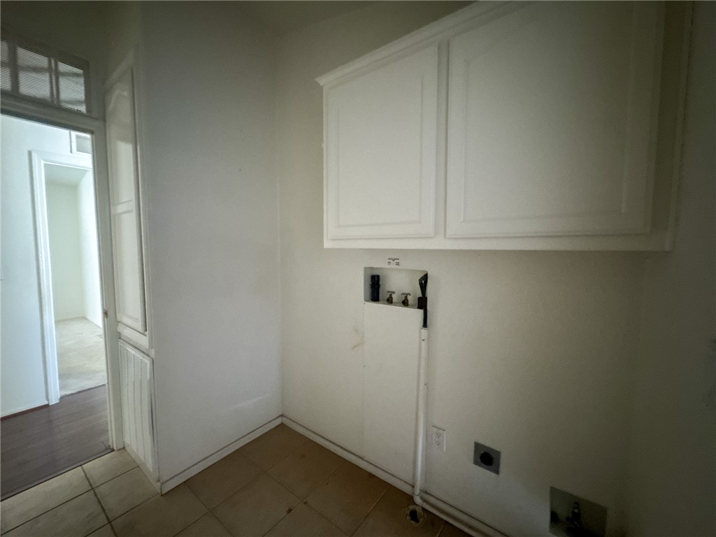 1545 East El Rodeo Road, Unit 163 Fort Mohave, AZ 86426 - Photo 23 of 29 Laundry