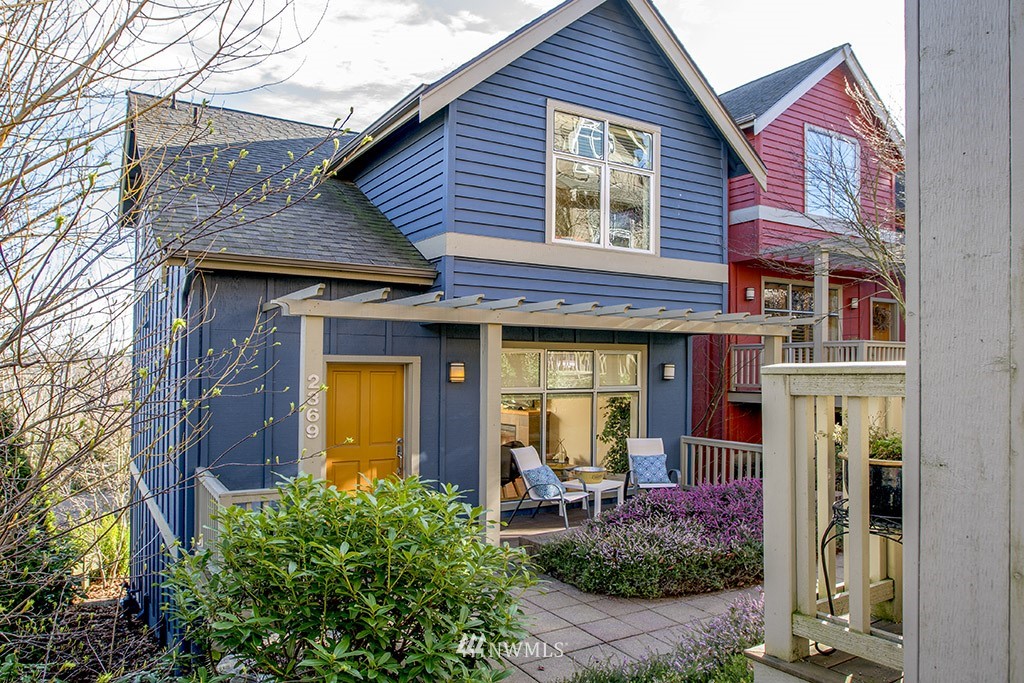 2369 South McClellan Street Seattle, WA 98144 - Photo 1 of 25 Gallery Image 1