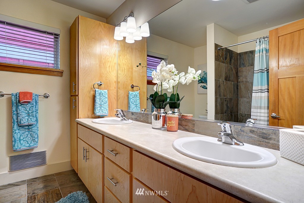 2369 South McClellan Street Seattle, WA 98144 - Photo 20 of 25 Gallery Image 20