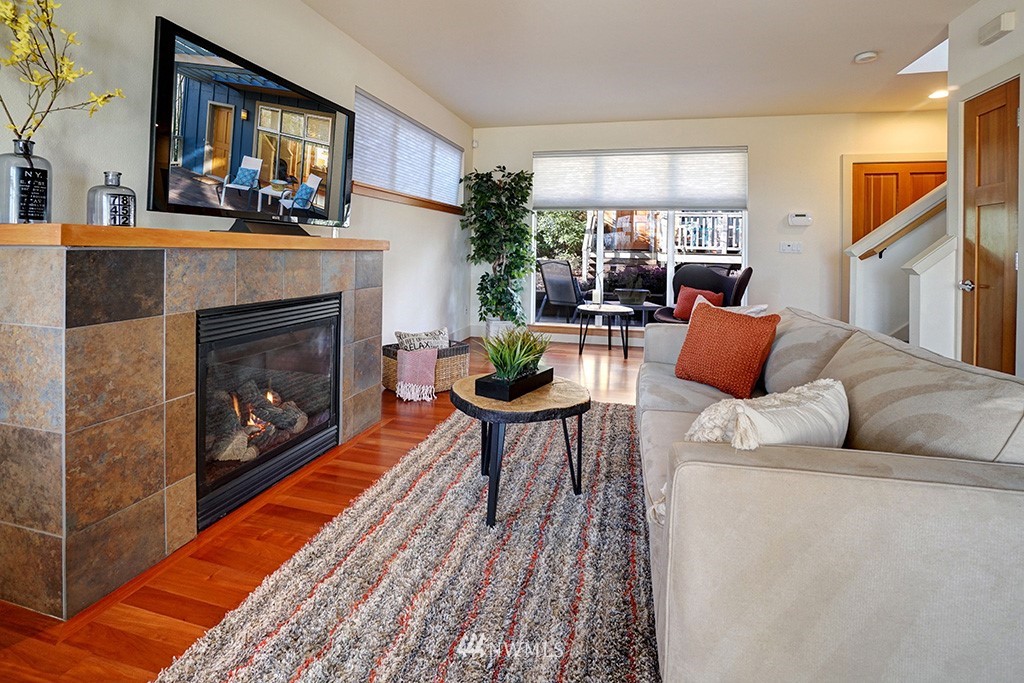 2369 South McClellan Street Seattle, WA 98144 - Photo 4 of 25 Gallery Image 4