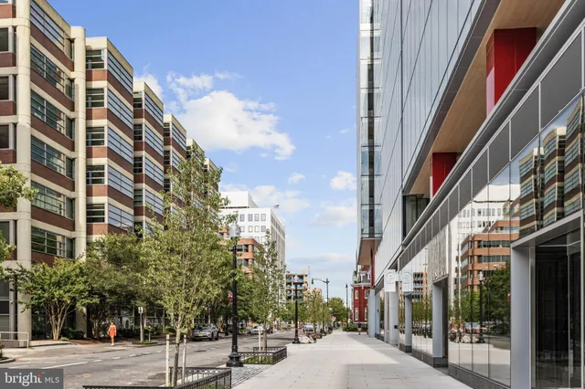 $1,650 | 2201 L Street Northwest, Unit 111, Washington, DC 20037