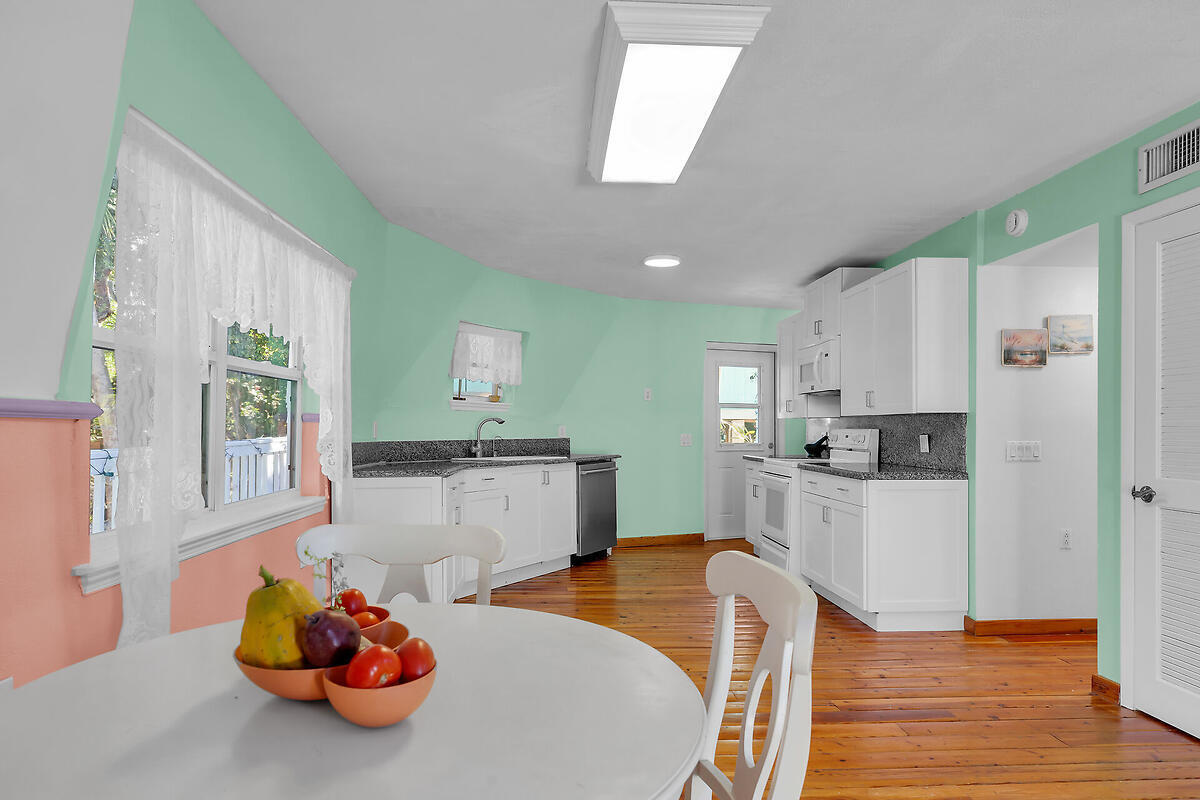 676 Sailfish Trail Key Largo, FL 33037 - Photo 11 of 53 virtual-tour-361191-02