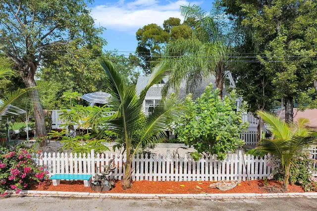 $839,000 | 676 Sailfish Trail, Key Largo, FL 33037