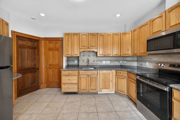 $785,000 | 15 Hayden Street, Marlborough, MA 01752