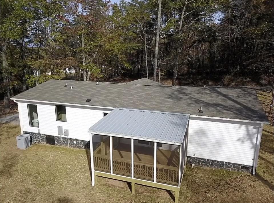 1245 Flint Hill Road Moneta, VA 24121 - Photo 3 of 39 IMG_6520