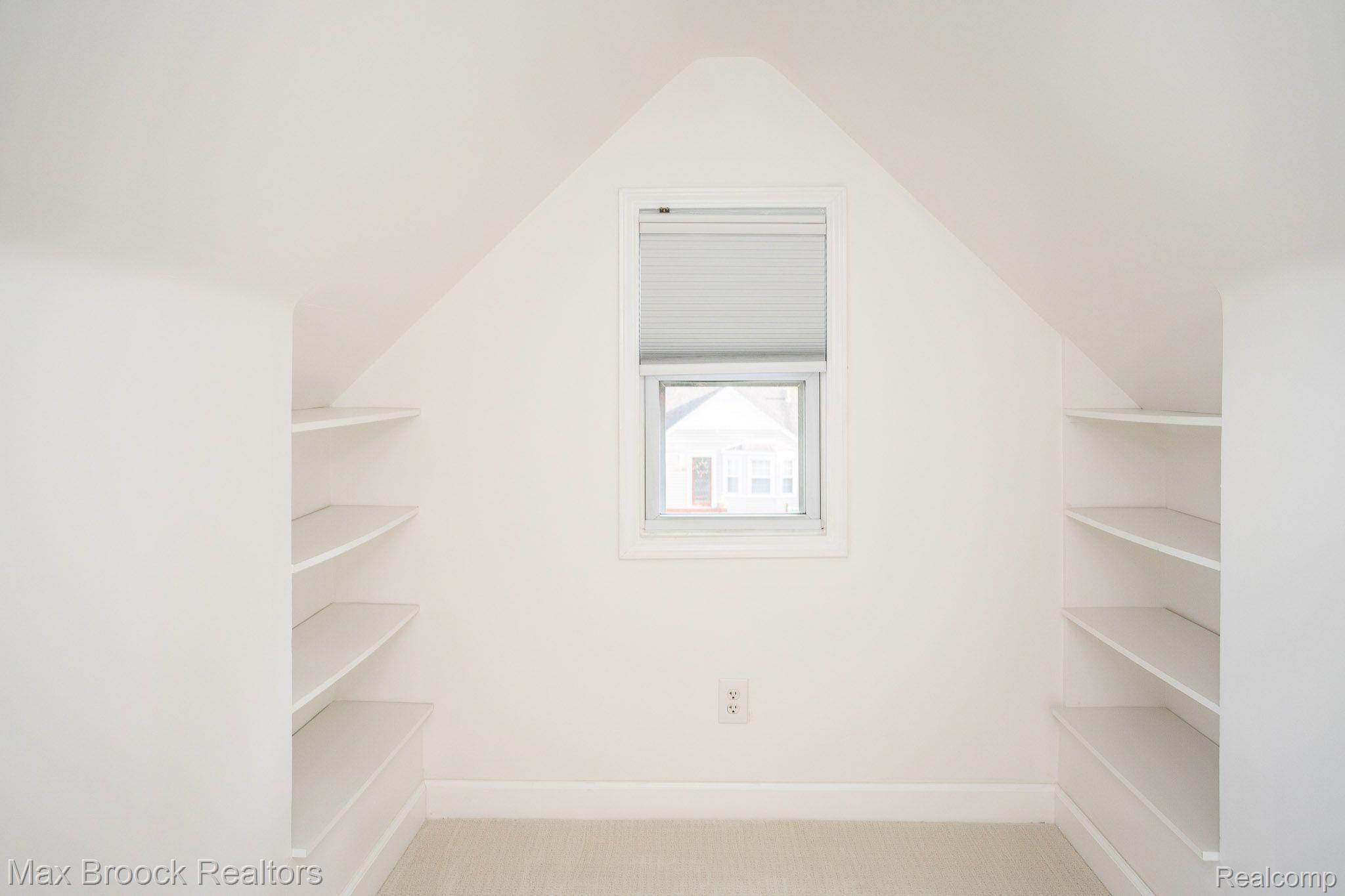 2182 Cambridge Road Berkley, MI 48072 - Photo 28 of 45 Gallery Image 28