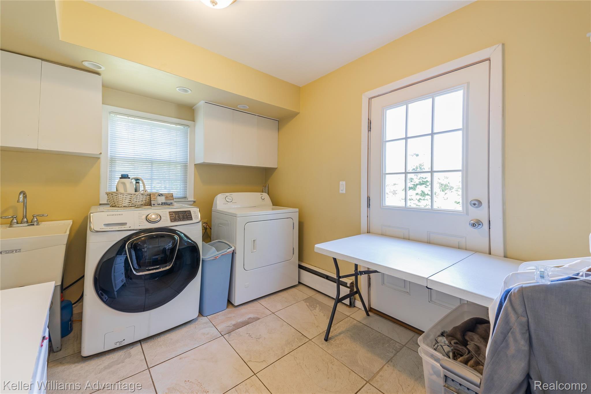 26850 Halsted Road Farmington, MI 48331 - Photo 44 of 75 DEAN _ Farmington Hills-43.jpg