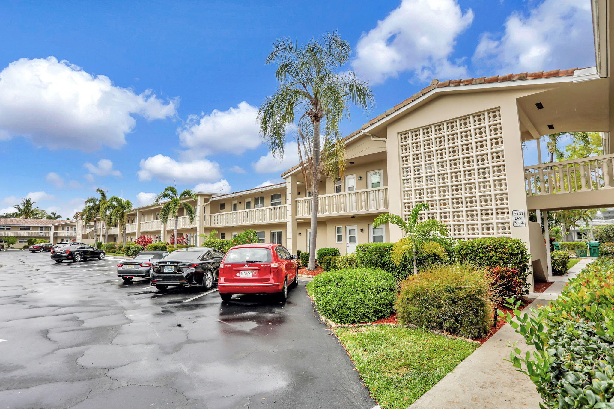 2131 Northeast 42nd Court, Unit 210E Lighthouse Point, FL 33064 - Photo 25 of 26 1-web-or-mls-001L7492