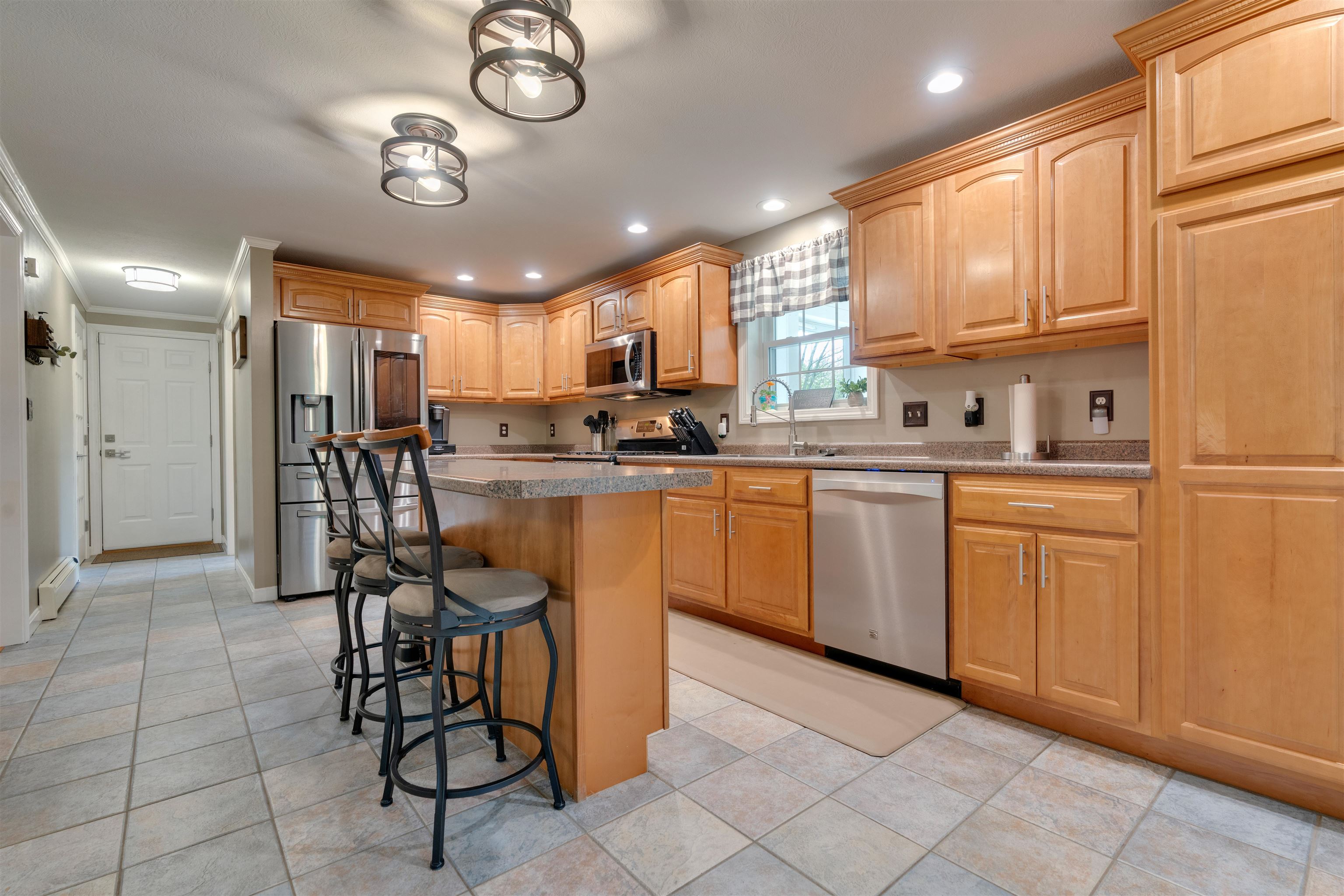 163 Governor Goodwin Road North Berwick, ME 03906 - Photo 5 of 40 Gallery Image 5