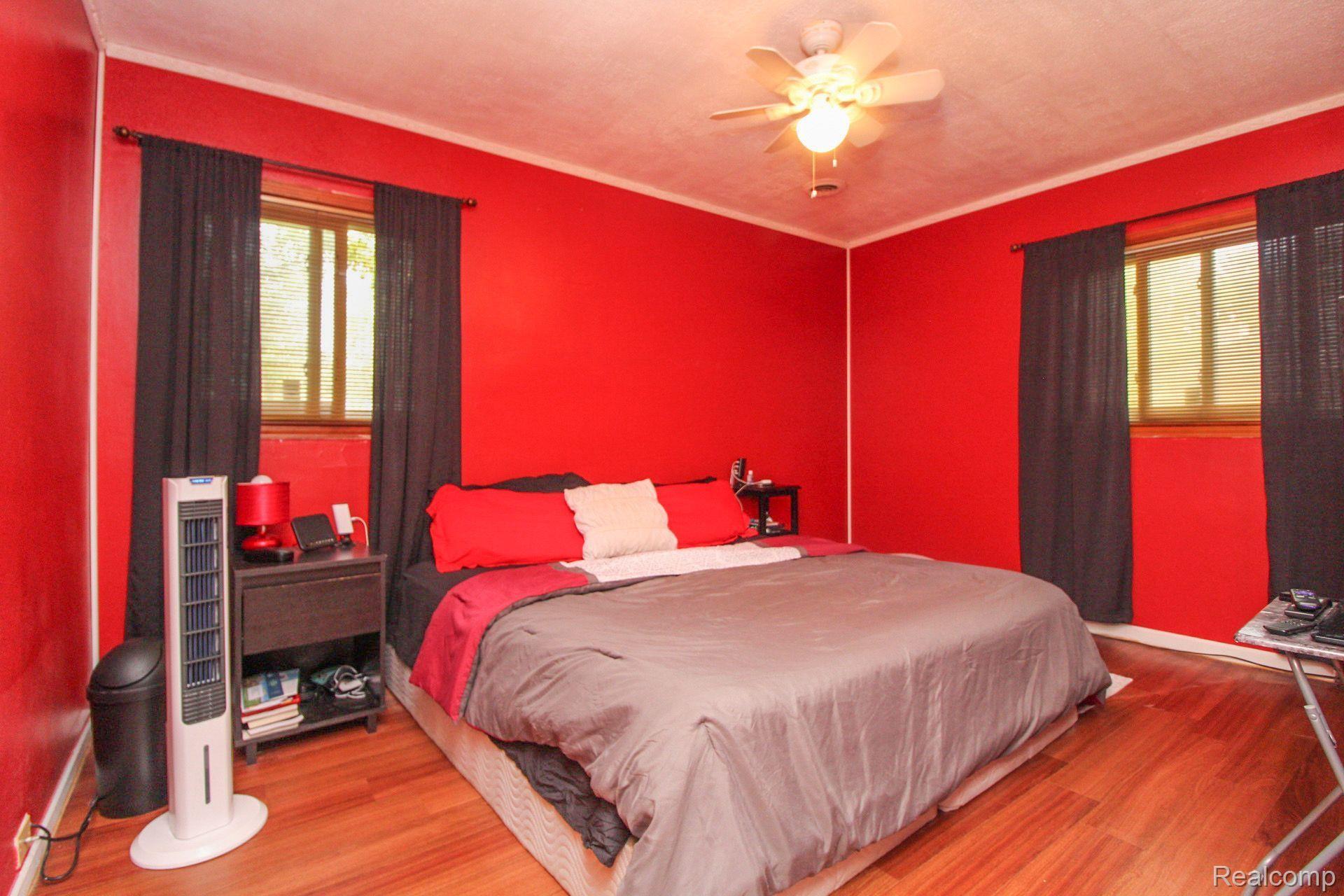 20977 Stahelin Road Southfield, MI 48075 - Photo 12 of 35 Primary bedroom