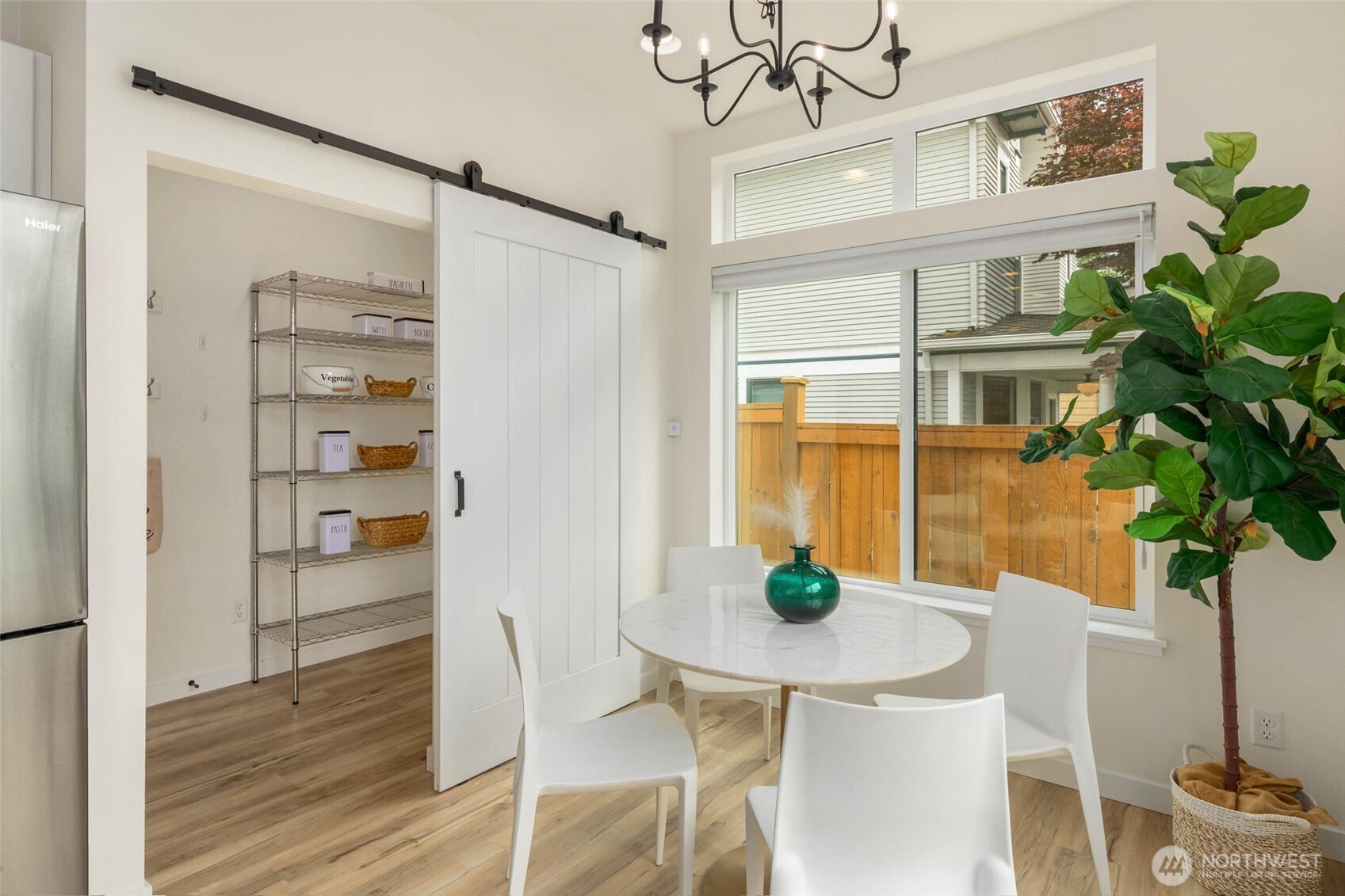 910 A 24th Avenue South Seattle, WA 98144 - Photo 15 of 27