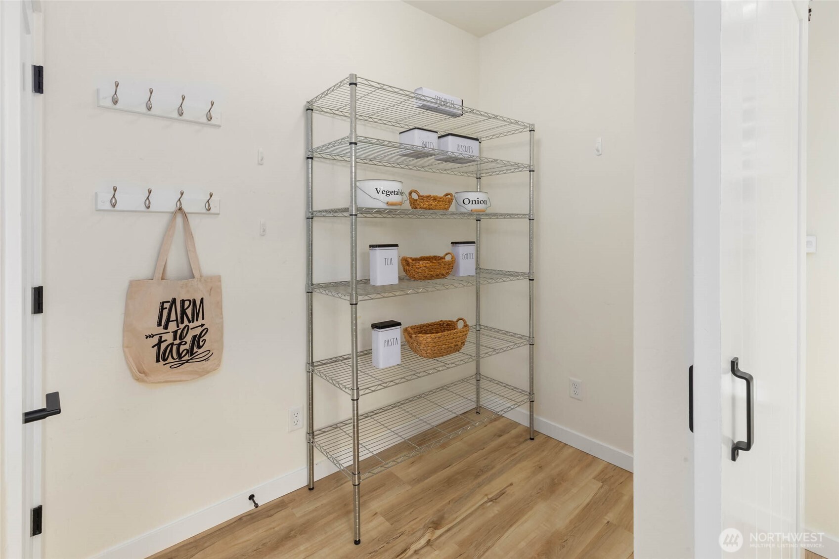 910 A 24th Avenue South Seattle, WA 98144 - Photo 16 of 27