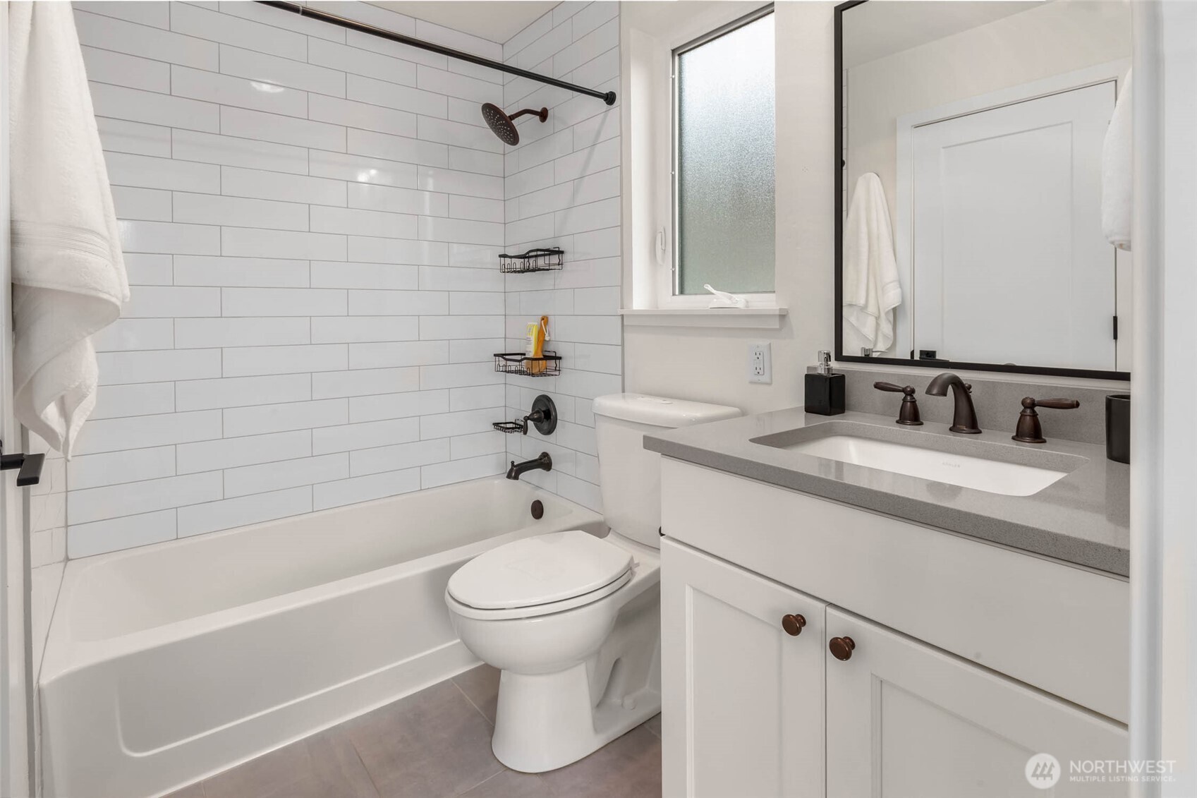 910 A 24th Avenue South Seattle, WA 98144 - Photo 18 of 27