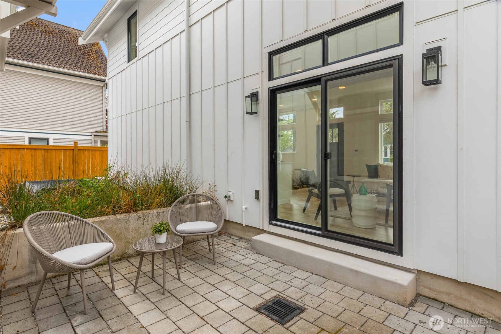 910 A 24th Avenue South Seattle, WA 98144 - Photo 6 of 27