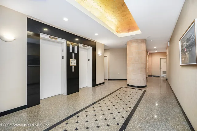 $399,000 | 10 Bay Street Landing, Unit 5A | Tompkinsville