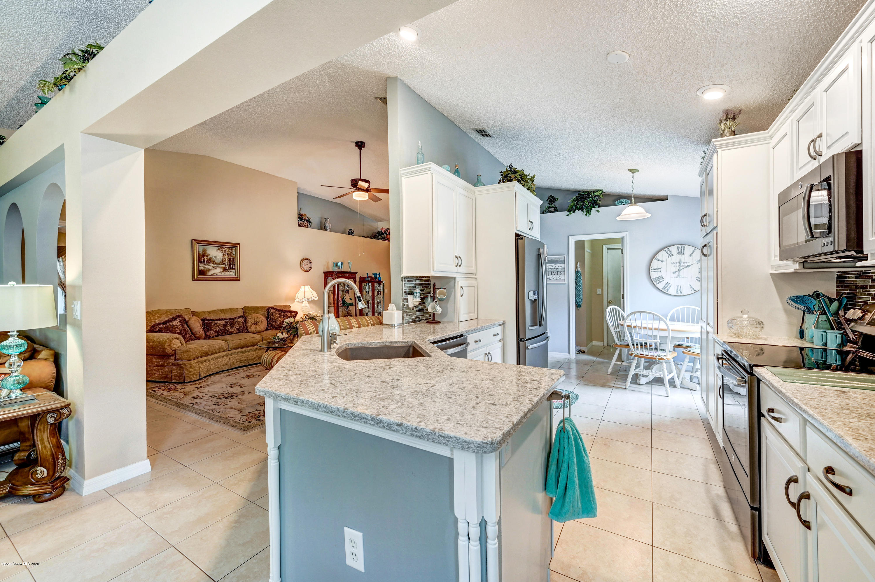 2153 Spring Creek Circle Palm Bay, FL 32905 - Photo 12 of 31 Kitchen -2